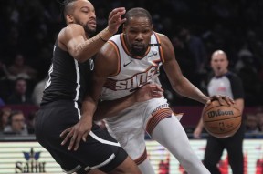 乐动体育APP下载 -包含杜兰特在拜仁比赛中精彩发挥，大胜引发热议！的词条