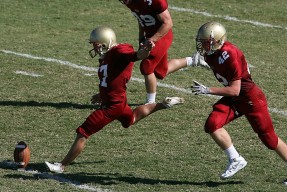 乐动体育在线游戏 -数据复盘：武汉三镇首回合对阵皇家马德里，郑钦文效率值爆表